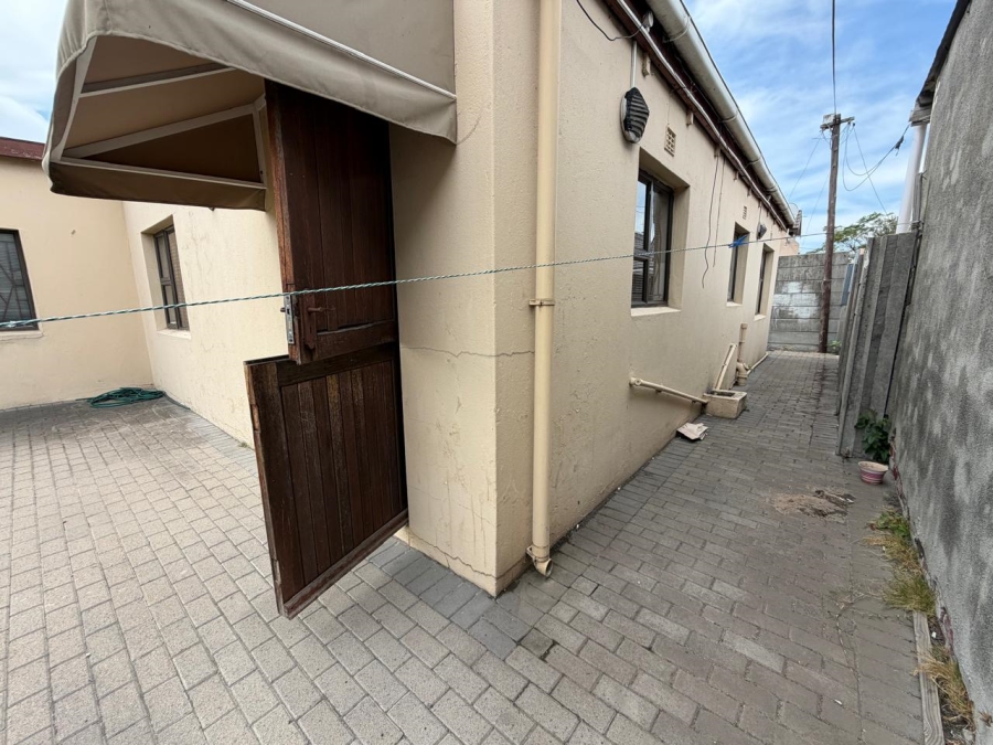 2 Bedroom Property for Sale in Hazendal Western Cape